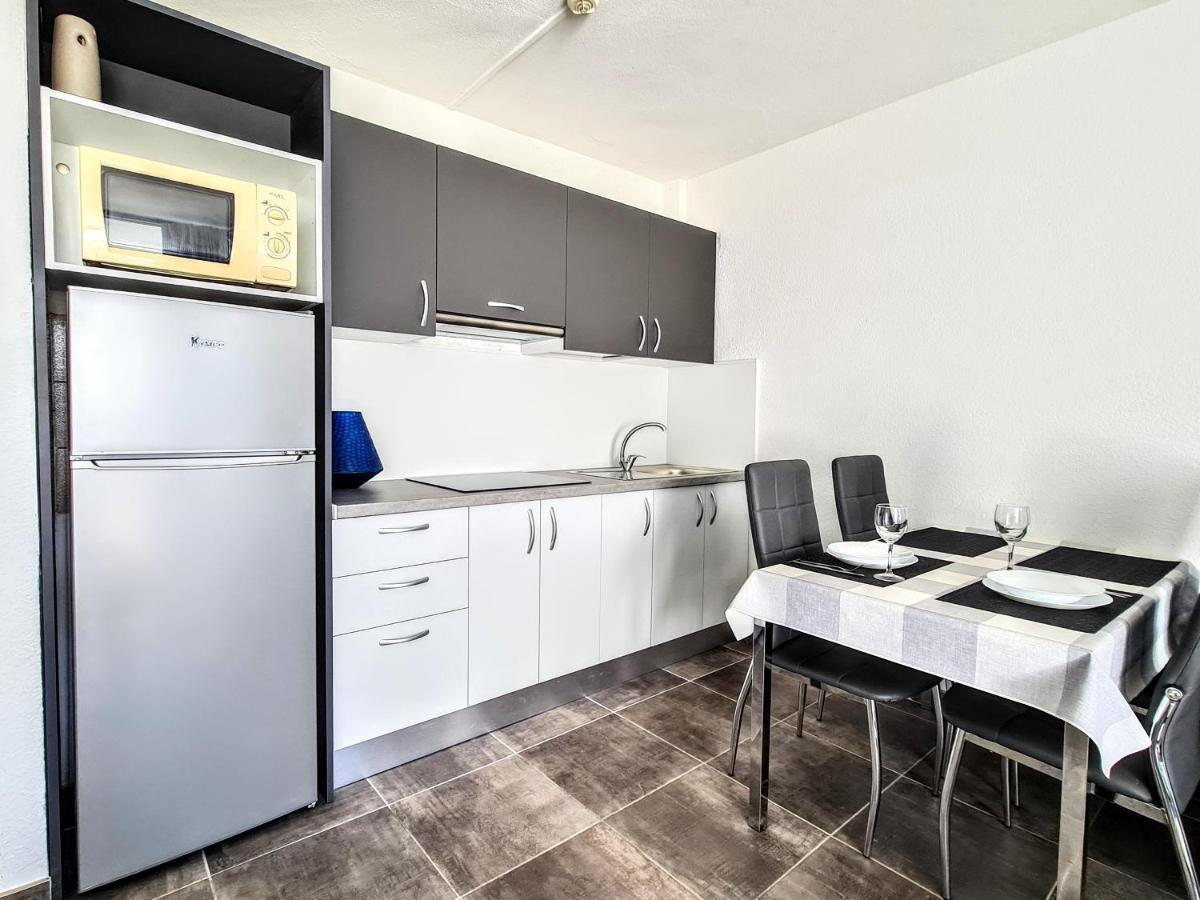 Pool Cardenal Apartment โมกัน ภายนอก รูปภาพ